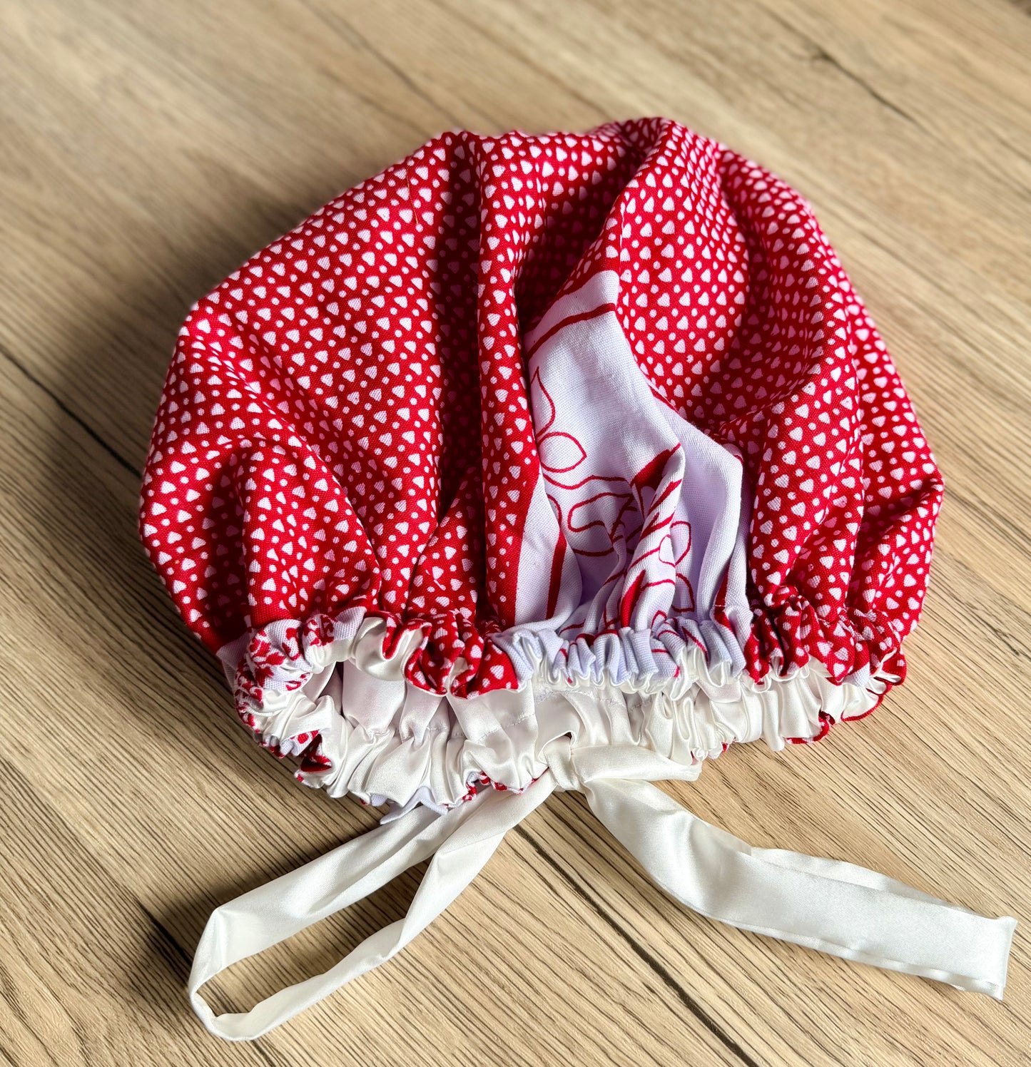 Bonnet en tissu Kanga doublé satin – Ajustable sans élastique